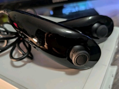Nunchuck nero ufficiale