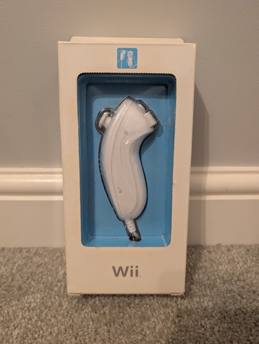 Nintendo wii nunchuck - nintendo,